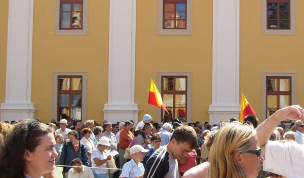 Bikolora žluto-červená 150 x 100 cm, moravská vlajka, karabinky