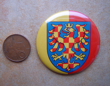 Placka magnet, moravská svislá vlajka, 56 mm bikolora