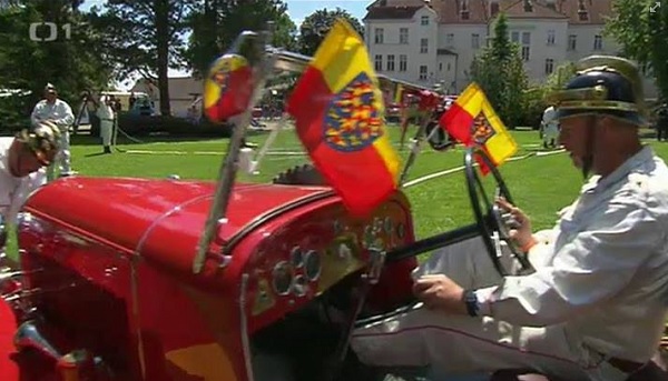 Moravská vlajka 30 x 20 cm, tunýlek