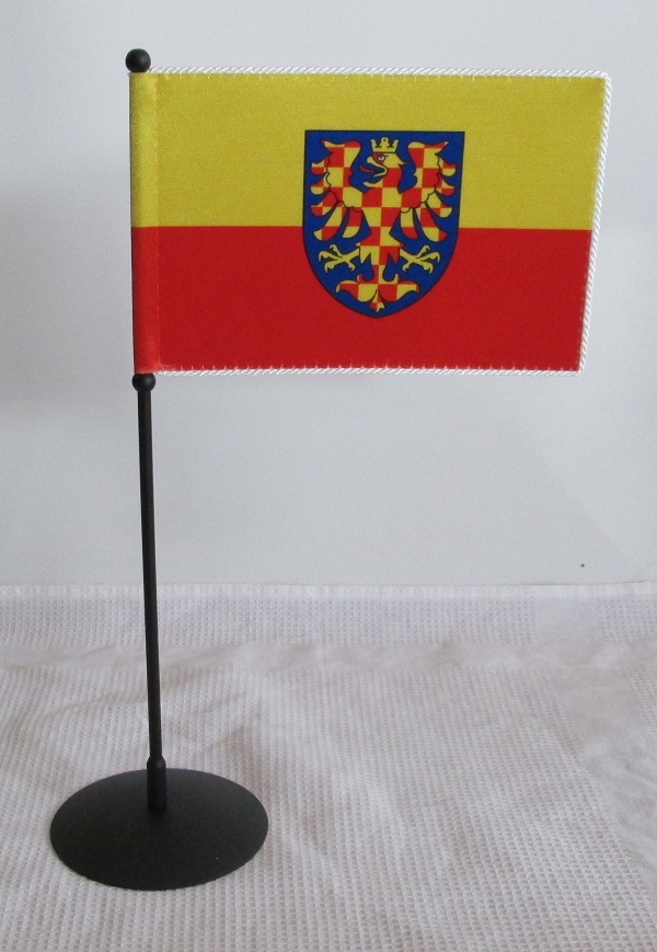 Stojánek pro navlečení vlaječky