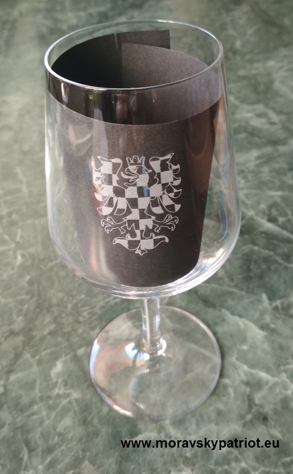 Sklenice na víno 0,44 l s moravskou orlicí