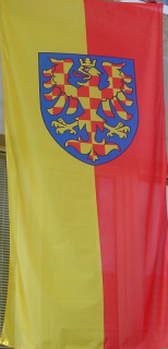 Moravská vlajka svislá 150x300 cm, tunýlek