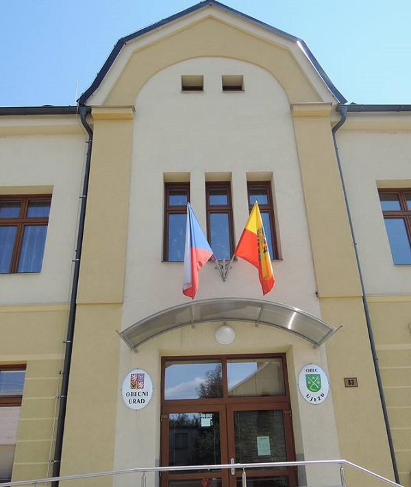 Moravska_vlajka_Ujezd_u_Unicova