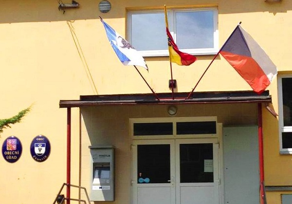 Moravska_vlajka_Cernvir