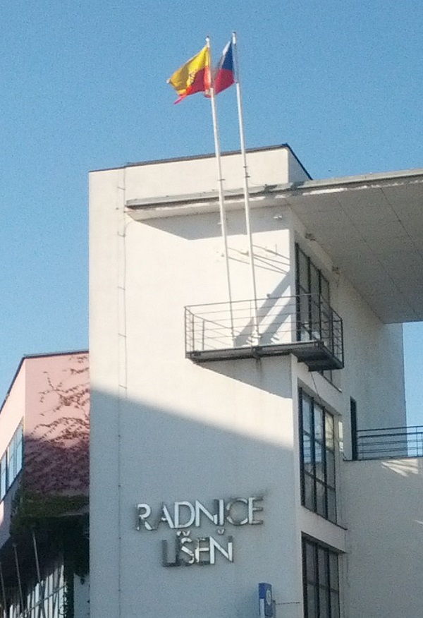 Lisen_moravska_vlajka