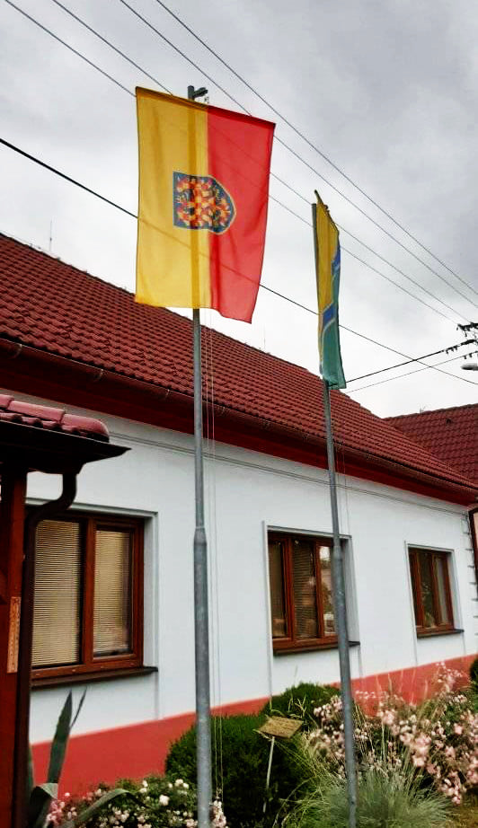 Moravska_vlajka_Cvrcovice