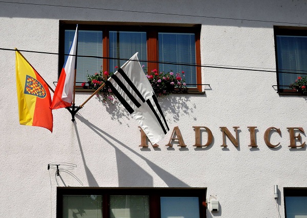 Moravska_vlajka_Damborice