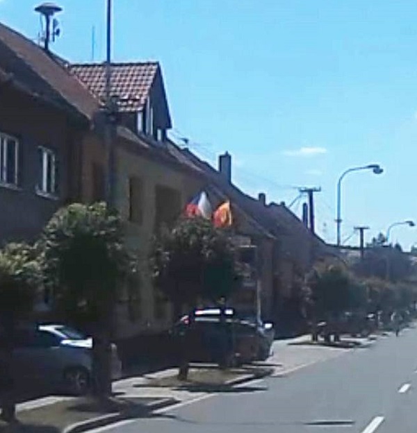 Moravska_vlajka_Dolni_Nemci