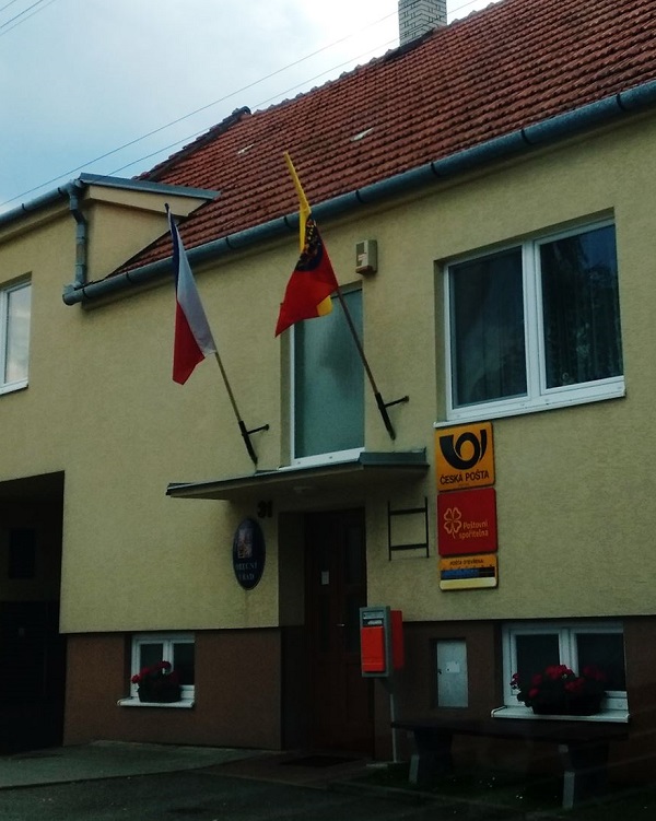 Moravska_vlajka_Hartvikovice