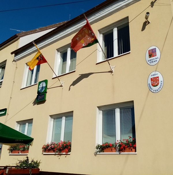 Moravska_vlajka_Horni_Vestonice