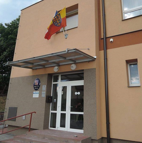 Moravska_vlajka_Hrabišín