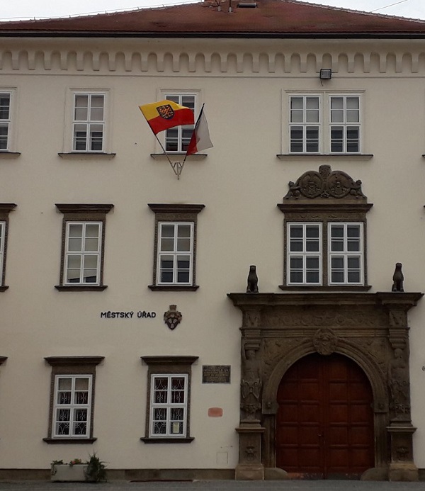 Moravska_vlajka_Ivancice