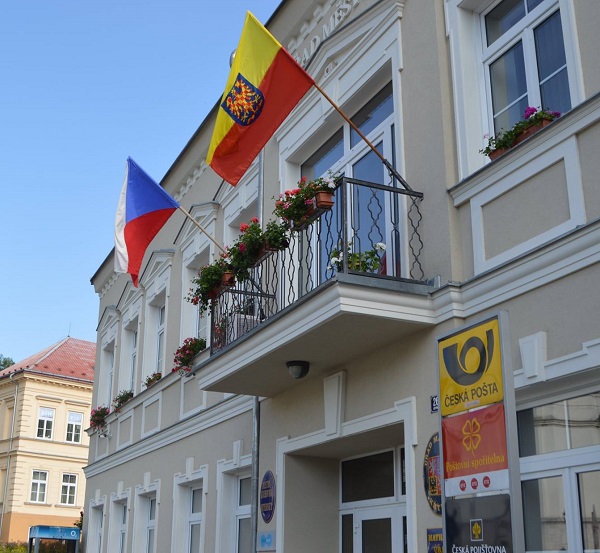 Moravska_vlajka_Krtiny