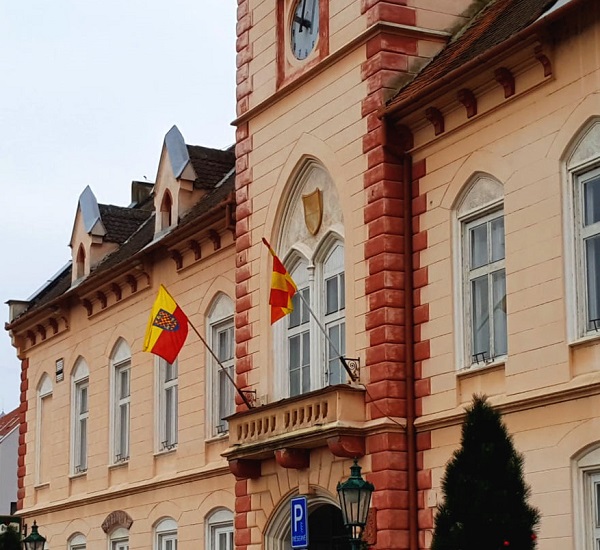 Moravska_vlajka_Lednice