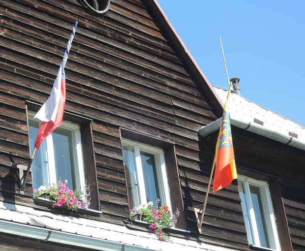 moravska_vlajka_Lomnice