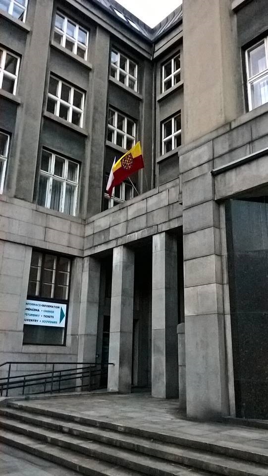 Moravska_vlajka_Moravska_Ostrava