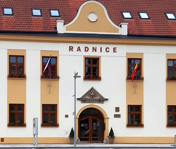 Moravska_vlajka_Moravske_Budejovice