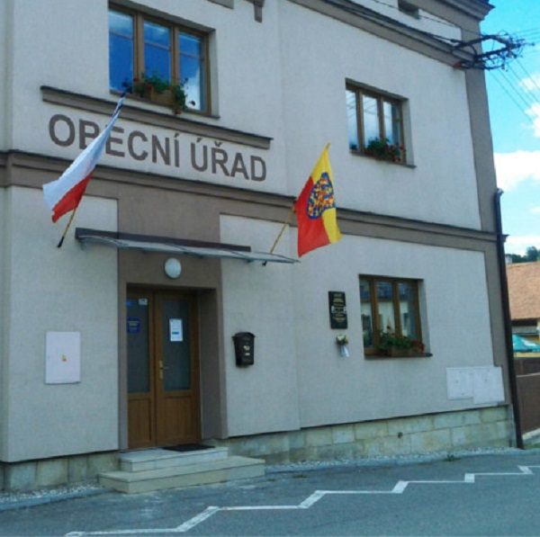 moravska_vlajka_Policna