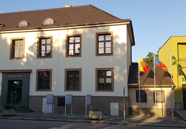 Moravska_vlajka_Zbysov